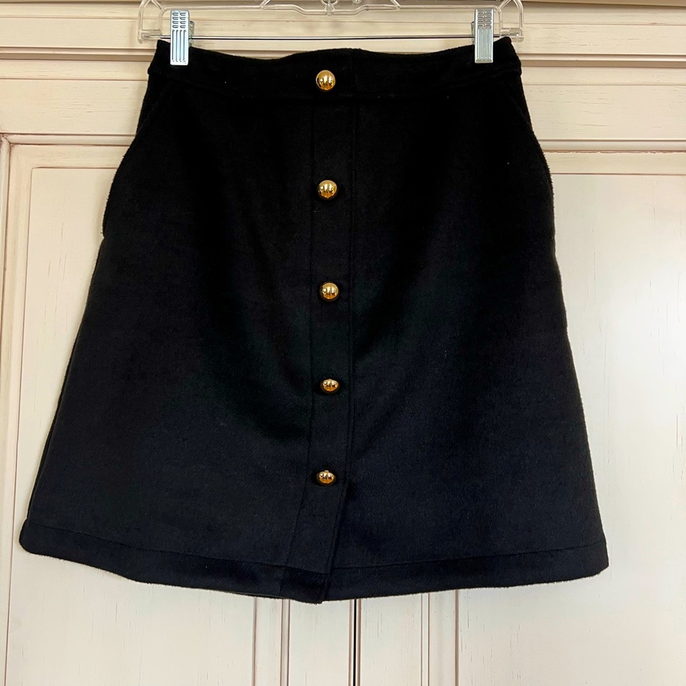 Loft black skirt side pockets
